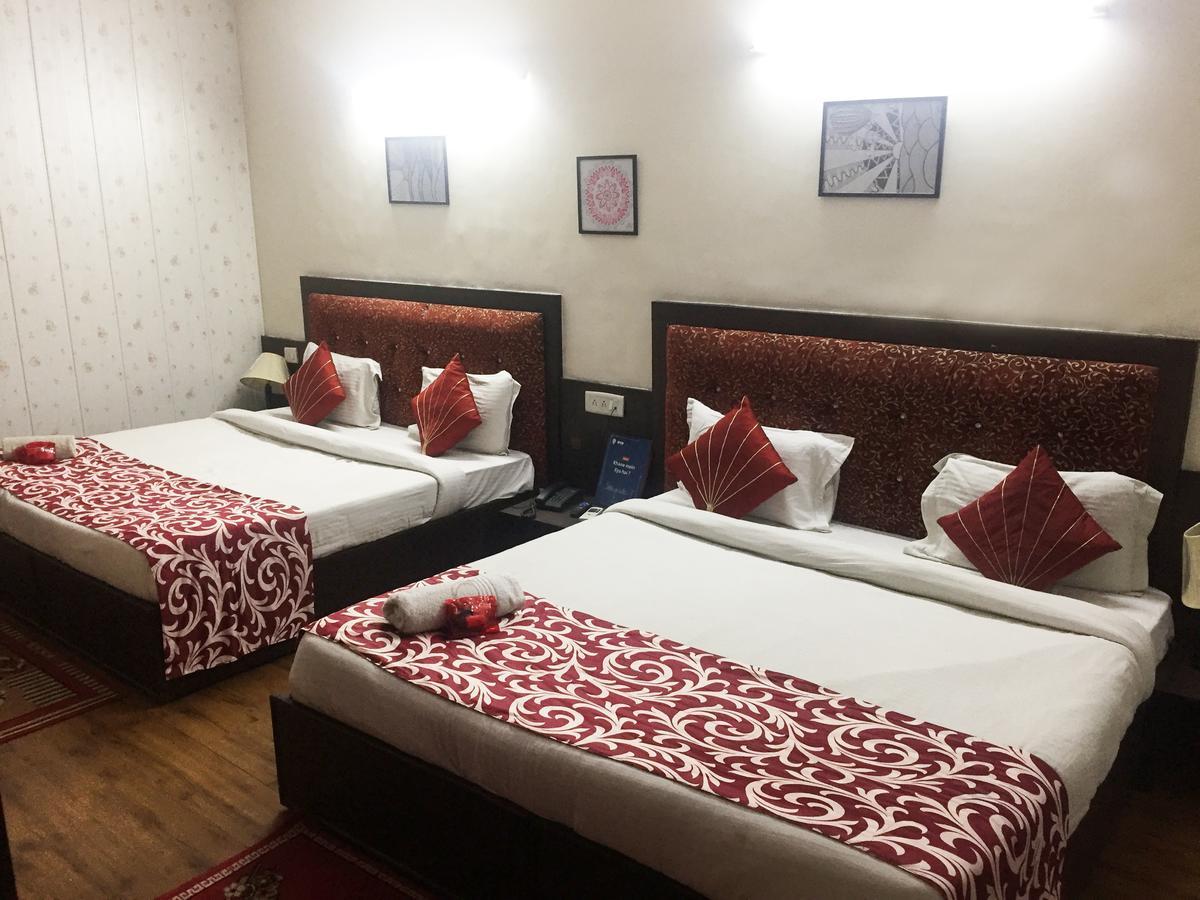 Anantkoti Hotel Yeni Delhi Dış mekan fotoğraf