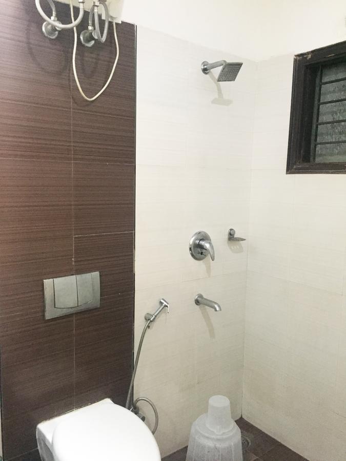 Anantkoti Hotel Yeni Delhi Dış mekan fotoğraf
