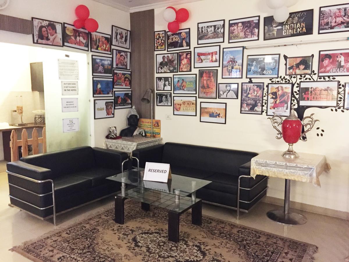 Anantkoti Hotel Yeni Delhi Dış mekan fotoğraf
